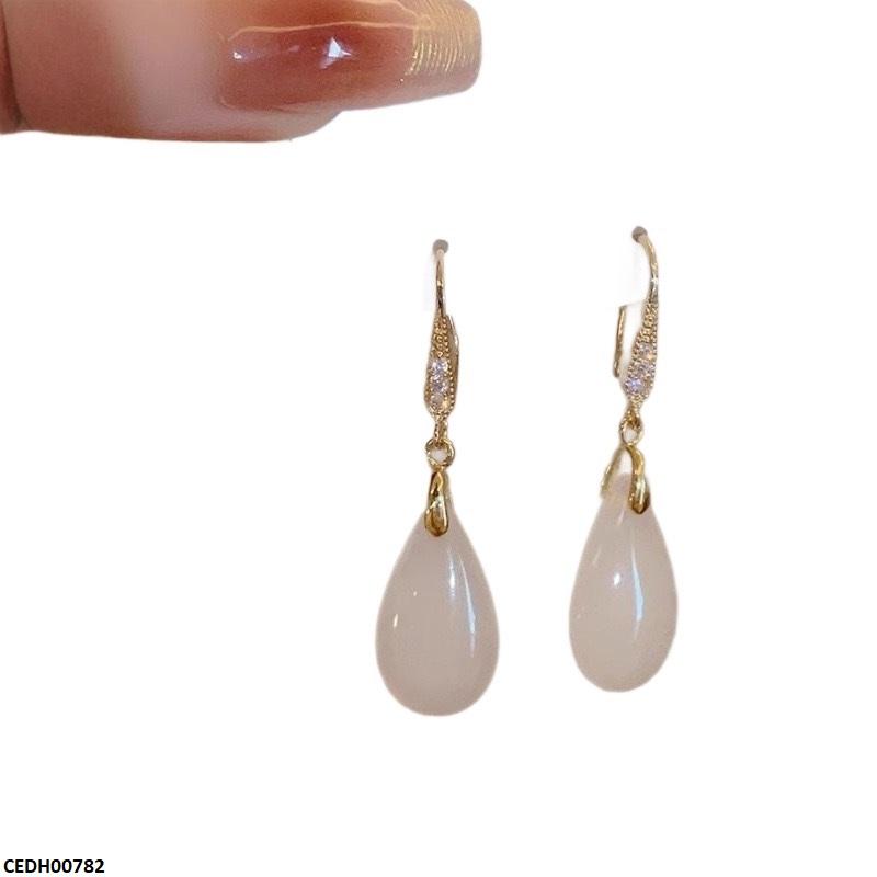 CEDH00782 ZCD Tear Drop Earrings Pair - CEDH