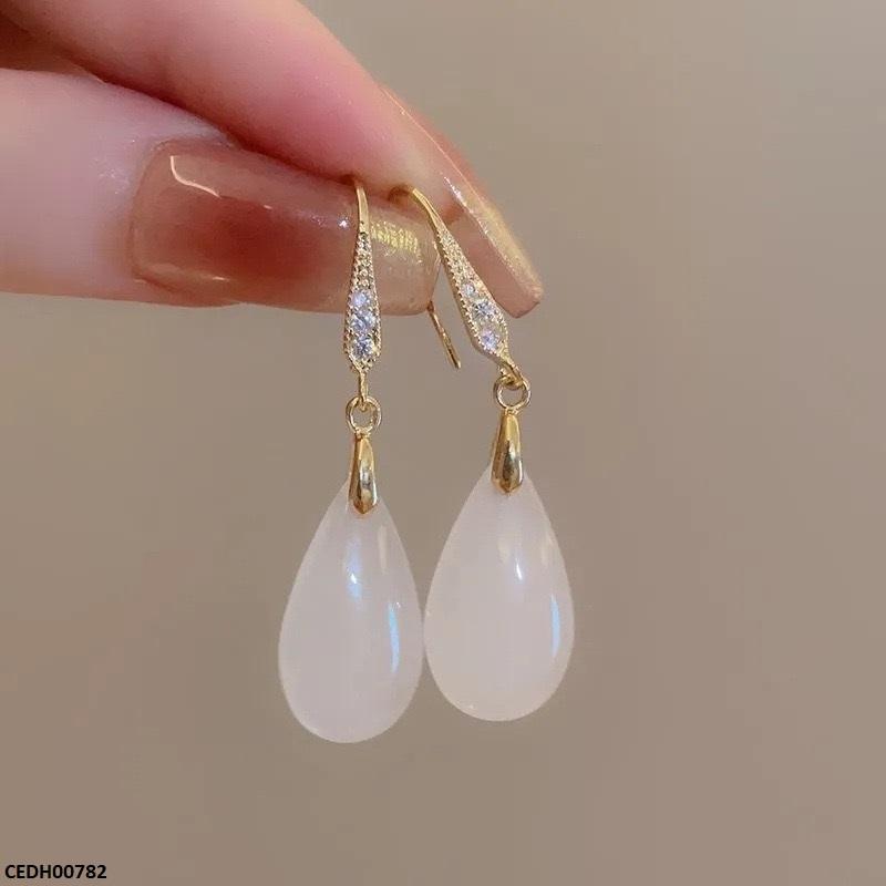 CEDH00782 ZCD Tear Drop Earrings Pair - CEDH