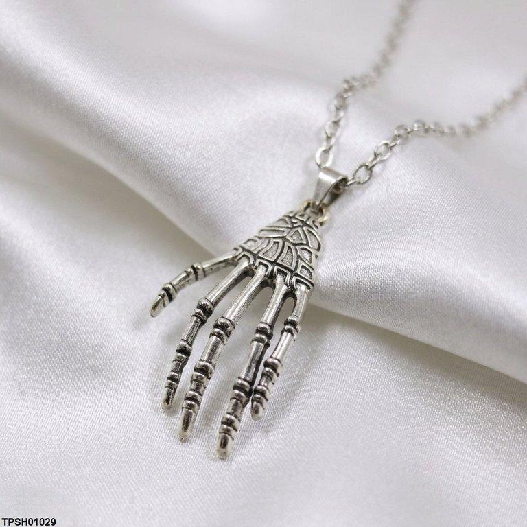 TPSH01029 MZM Skeleton Hand Pendant - TPSH