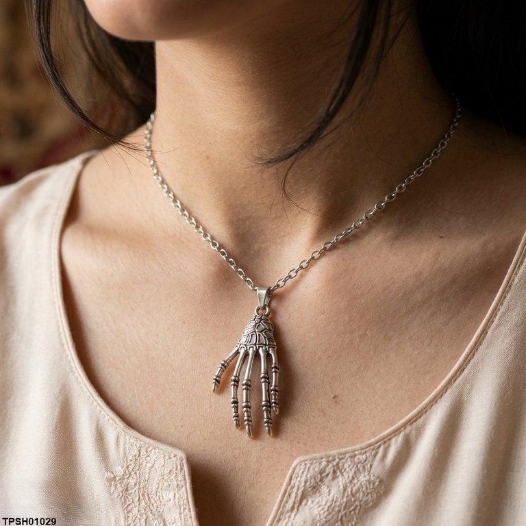 TPSH01029 MZM Skeleton Hand Pendant - TPSH