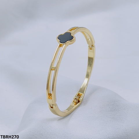 Introducing the TBRH270 ZXS Clover Bracelet - CBRH, a stunning addition to your fashion jewelry collection. Made with the finest materials and crafted with precision, this artificial jewelry piece is a must-have fashion accessory. Elevate your style with this exclusive piece from TJ Wholesale Pakistan.