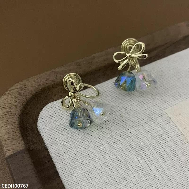CEDH00767 QWN Bow Round  Drop Earrings - CEDH