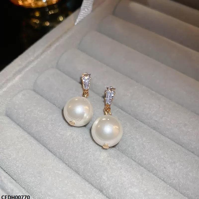 CEDH00770  QWN Pearl Drop Earrings - CEDH