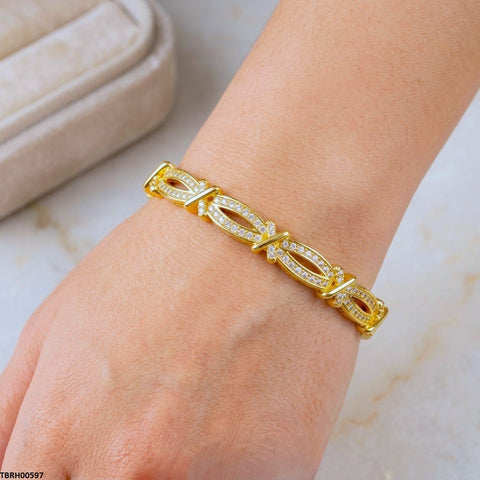 TBRH00597 GXN Oval Cross Bracelet Openable - TBRH