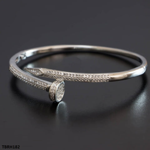 Elevate your style with the TBRH182 GXN Imp Bracelet Openable by TJ Wholesale Pakistan. This fashion-forward accessory is perfect for adding a touch of glamour to any outfit. Made from high-quality materials, it offers the perfect blend of fashion and affordability.