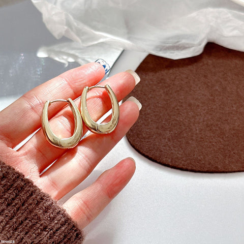 TEHH318 LSH Oval Ear Hoops Pair - CEHH