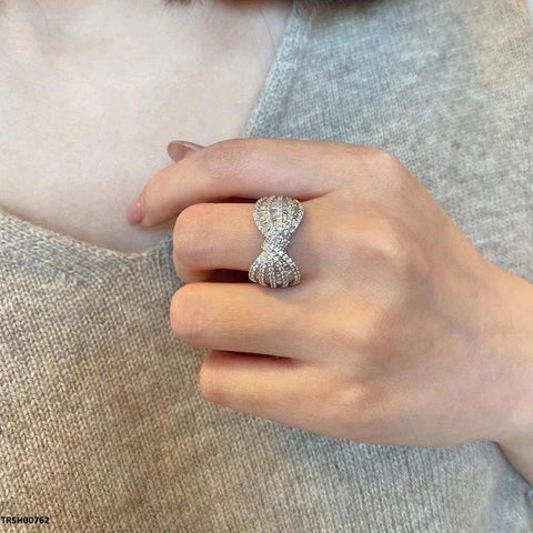 TRSH00762 CSH Tied Wth Sparkle Ring - TRSH