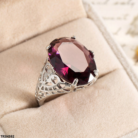TRSH592 YLE Imp Oval Ring  - TRSH
