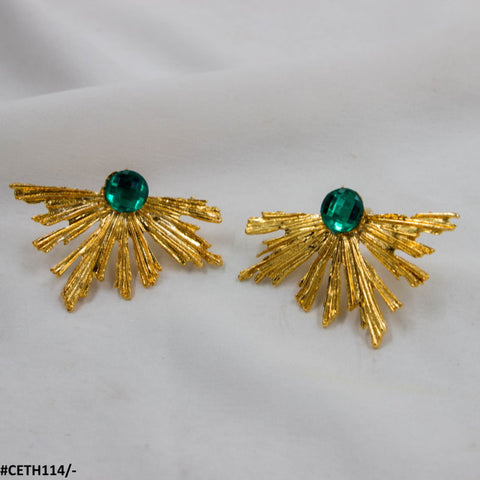 These elegant CETH114 YYE Peacock Leaf Studs from TJ Wholesale Pakistan are the perfect fashion accessory to complement any outfit. Made from high-quality materials, they offer a touch of sophistication and style. Elevate your fashion game with these stunning artificial jewelry pieces.