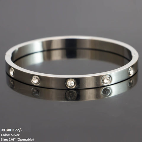 This stylish TBRH172 XHU Imp Bracelet Openable - CBRH from TJ Wholesale Pakistan is the perfect fashion accessory for any occasion. Made with high-quality materials, it adds a touch of glamour and elegance to any outfit. Elevate your style with this fashionable and affordable piece of artificial jewelry.